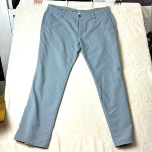 Under Armour Pants 42W 32W Men’s Gray outdoor athletic dress casual